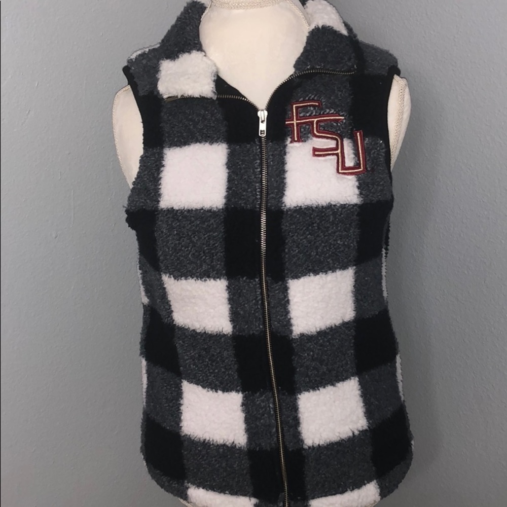 Victoria’s Secret PINK FSU Fluffy Vest XS NWT